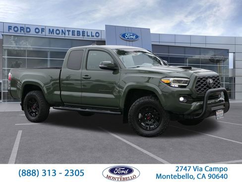 Used 2022 Toyota Tacoma TRD Sport w/ TRD Premium Sport Package RWD image 1