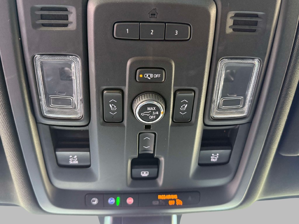 Used 2021 GMC Yukon XL Denali AWD/4WD image 29