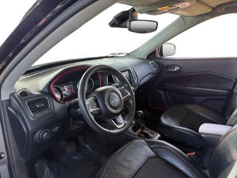 Used 2021 Jeep Compass Trailhawk AWD/4WD image 7