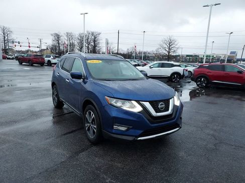Used 2018 Nissan Rogue SL w/ Premium Package image 11