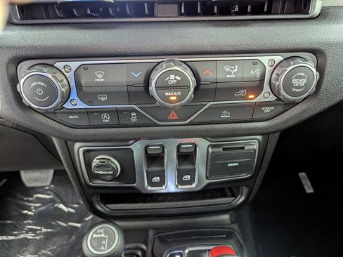 New 2026 Jeep Wrangler Sport S image 19