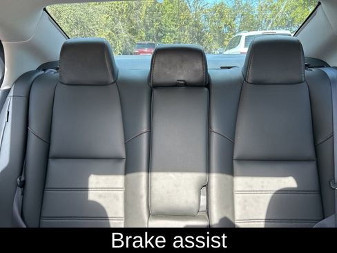 Used 2021 Nissan Sentra SR w/ SR Premium Package image 14