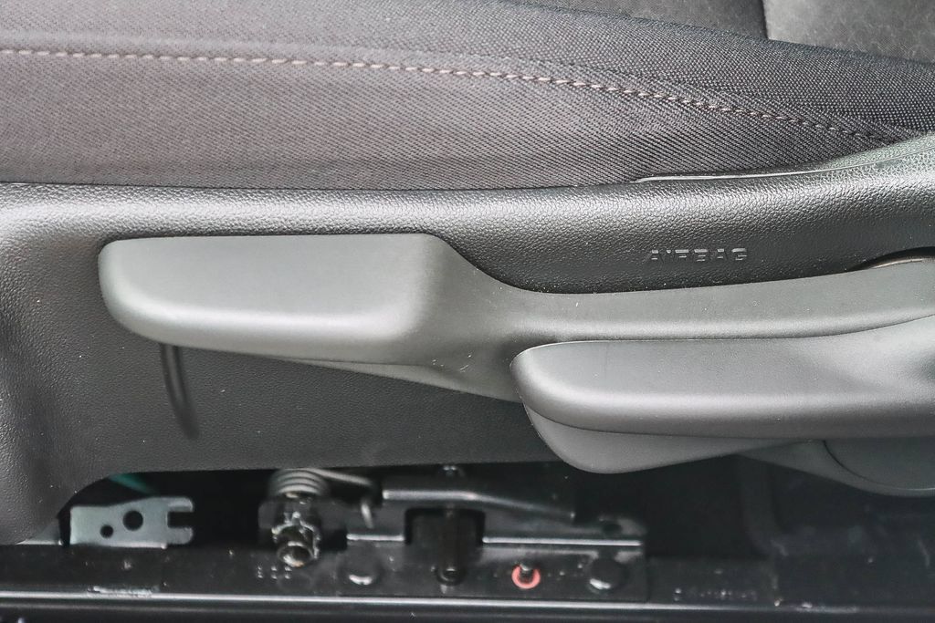 Used 2025 Chevrolet Malibu LS FWD image 20