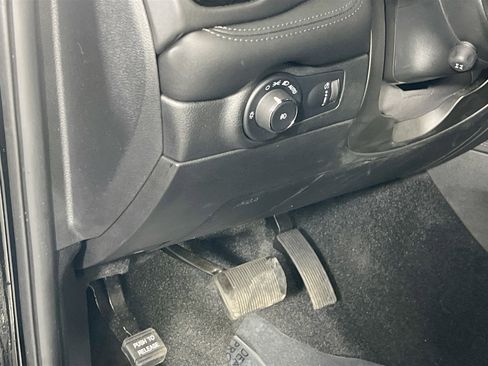 Used 2022 Dodge Durango GT image 10