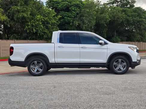 Used 2023 Honda Ridgeline RTL-E image 2