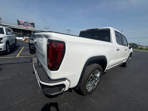 Used 2023 GMC Sierra 1500 Denali Ultimate AWD/4WD image 3