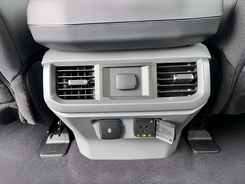 Used 2024 Ford F150 XLT w/ Equipment Group 302A MID RWD image 37