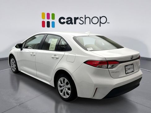 Used 2024 Toyota Corolla LE image 3