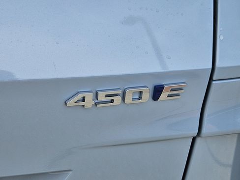 New 2025 Cadillac Lyriq Sport image 11