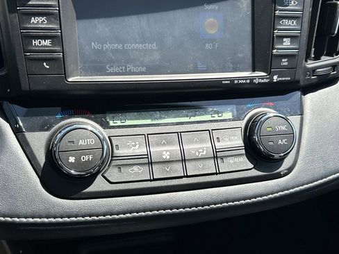 Used 2018 Toyota RAV4 Limited w/ All Weather Liner Package AWD/4WD image 21