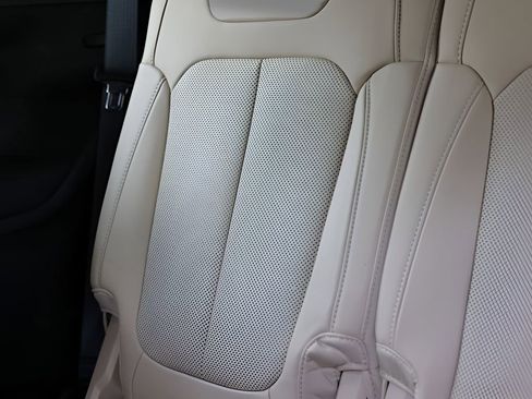 Used 2023 Jeep Grand Cherokee L Limited w/ Luxury Tech Group II image 62