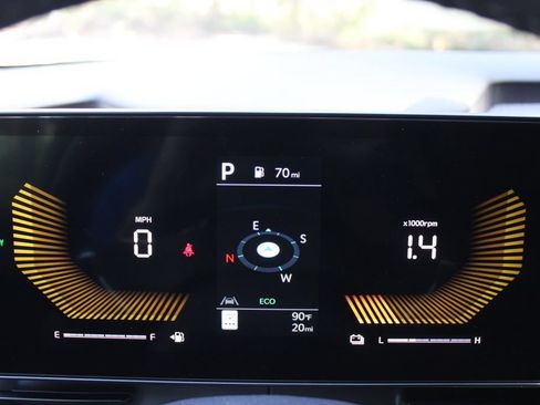New 2026 Kia Carnival EX FWD image 34