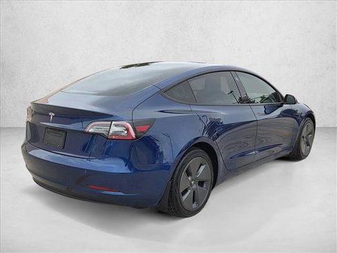 Used 2022 Tesla Model 3 image 5