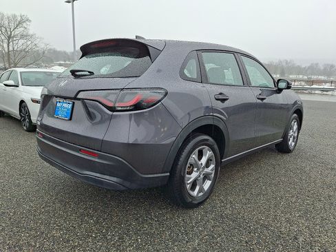 Certified 2023 Honda HR-V LX image 6