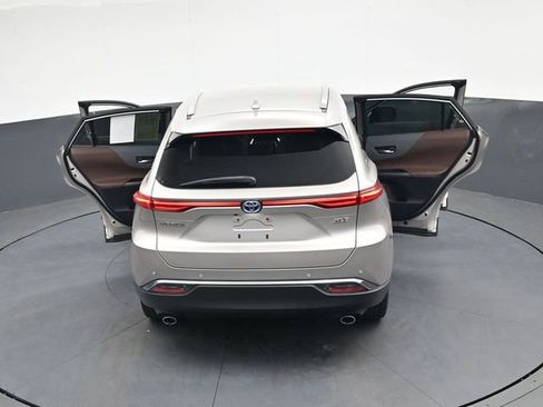 Used 2023 Toyota Venza XLE AWD/4WD image 31