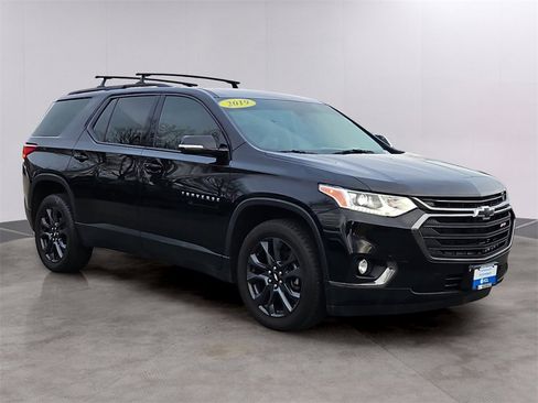 Used 2019 Chevrolet Traverse RS image 3