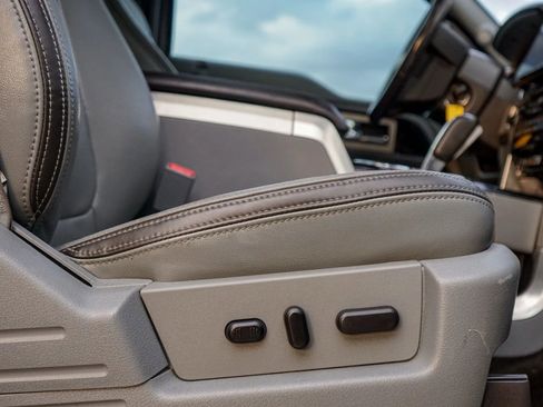 Used 2011 Ford F150 Platinum AWD/4WD image 34