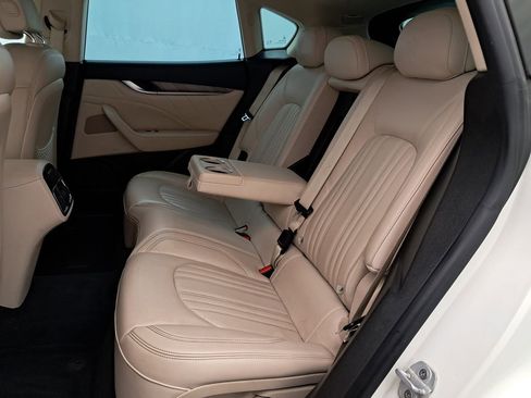 Used 2019 Maserati Levante S image 29