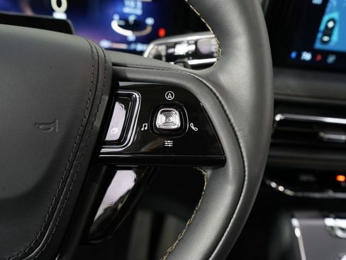 New 2026 Lincoln Aviator AWD w/ Jet Appearance Package image 35