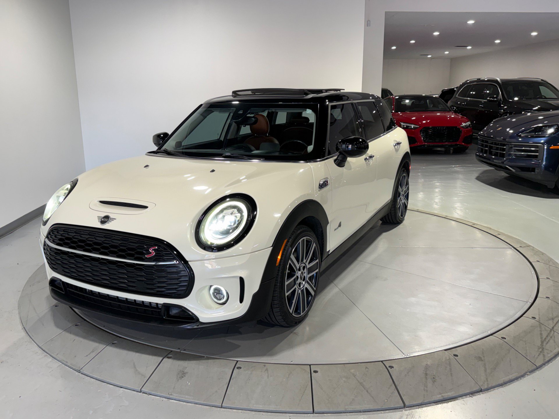 Used 2020 MINI Cooper Clubman S AWD/4WD image 3