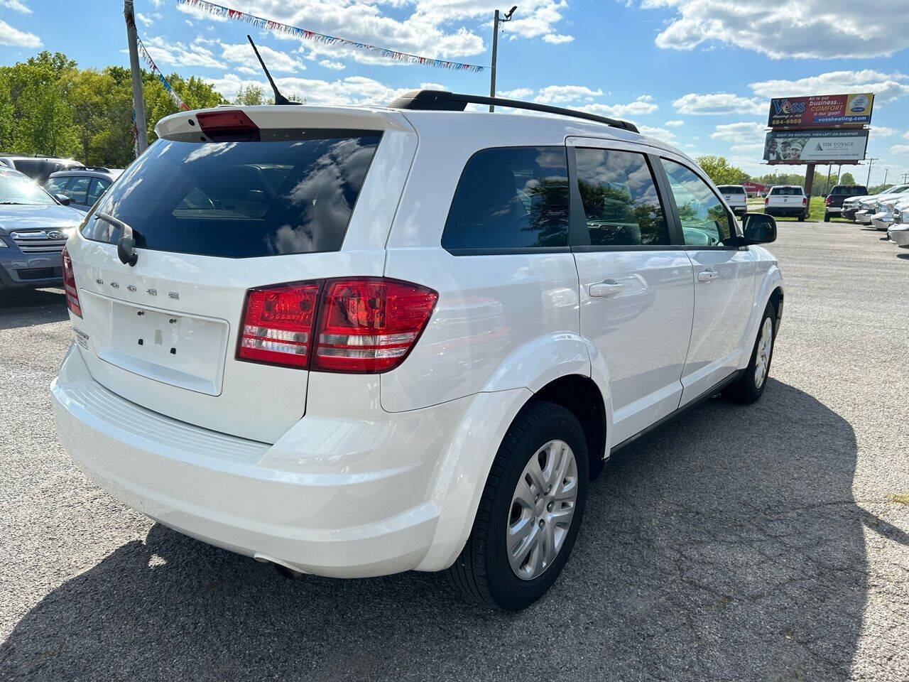Used 2017 Dodge Journey SE FWD image 6