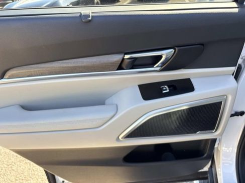 Used 2022 Kia Telluride EX image 19