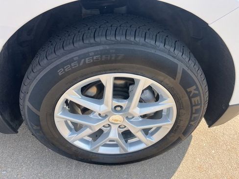 Used 2022 Chevrolet Equinox LT image 62