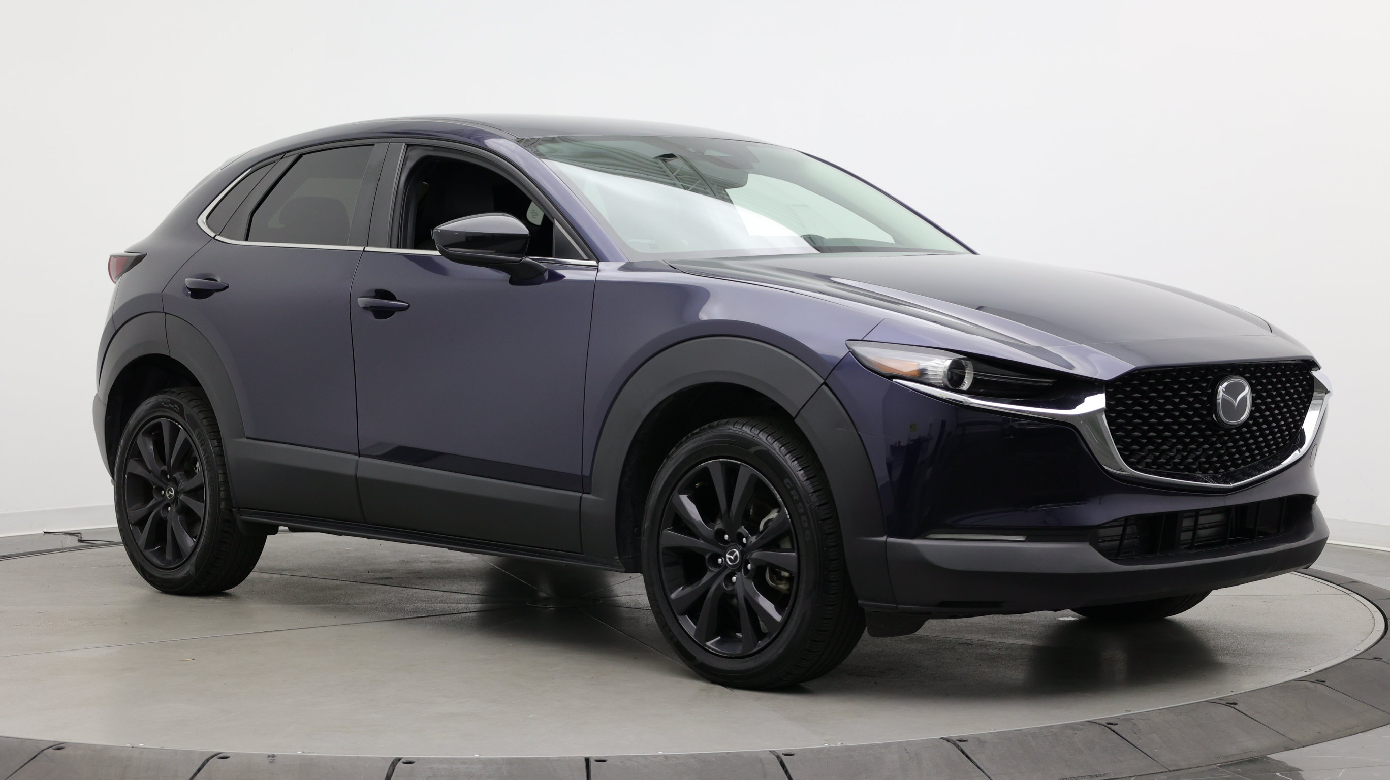Used 2024 MAZDA CX-30 AWD 2.5 S w/ Select Sport Pkg image 3