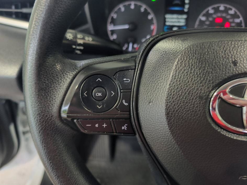 Used 2023 Toyota Corolla LE w/ LE Convenience Package FWD image 19