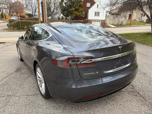 Used 2016 Tesla Model S 75D image 8