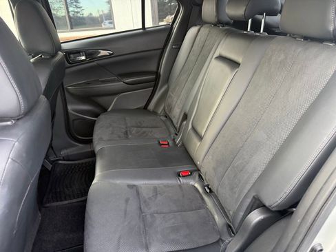 Used 2022 Mitsubishi Eclipse Cross SE image 4