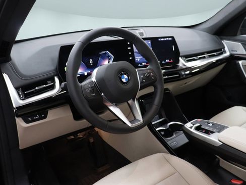 Used 2025 BMW X1 xDrive28i w/ Convenience Package image 13