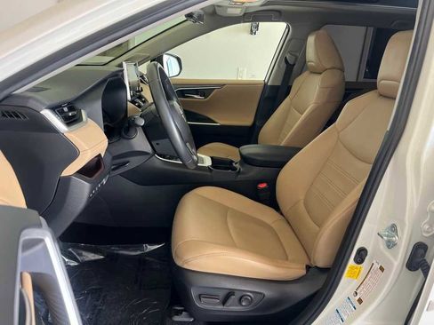 Used 2020 Toyota RAV4 Limited image 20