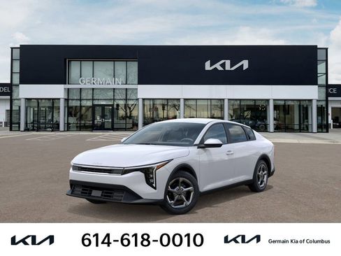 New 2026 Kia K4 LXS image 1