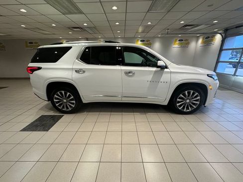 Used 2023 Chevrolet Traverse Premier w/ LPO, Floor Liner Package AWD/4WD image 3