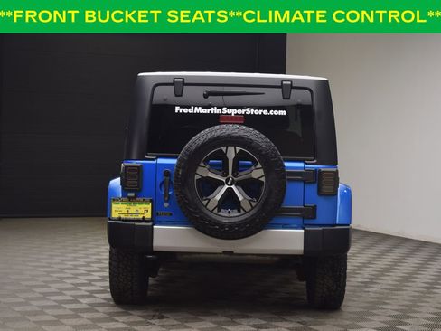 Used 2015 Jeep Wrangler Sahara image 9