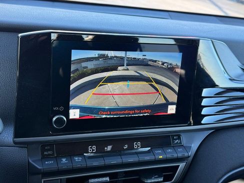 Certified 2025 Toyota Camry LE image 23