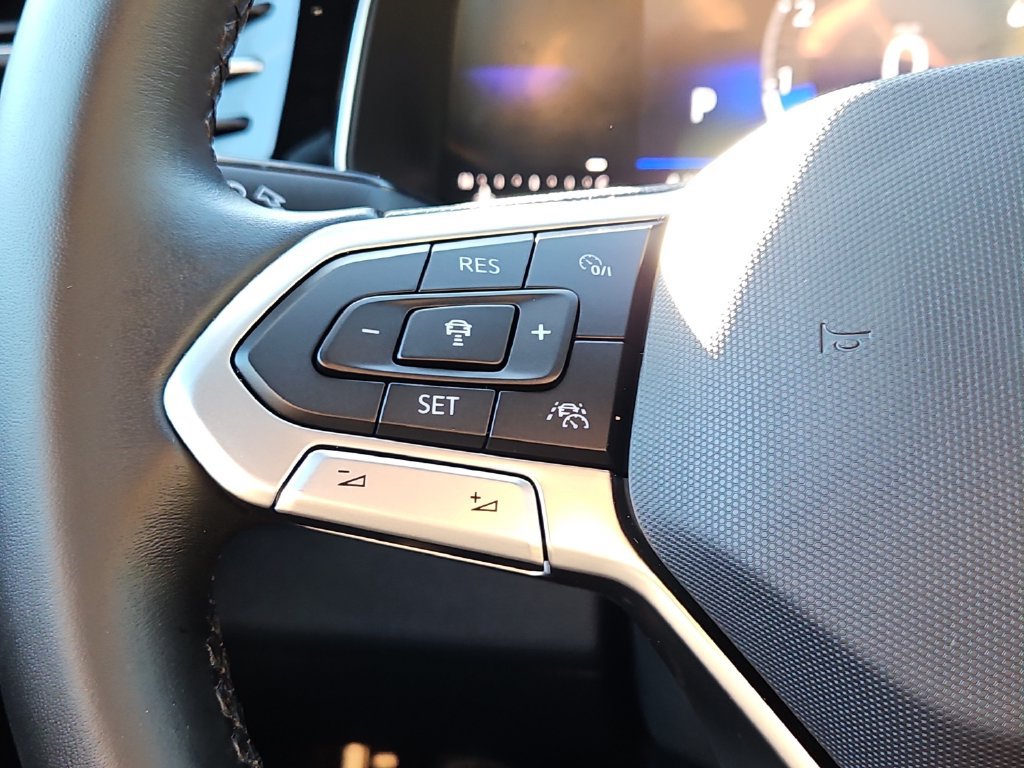 Certified 2025 Volkswagen Jetta Sport FWD image 20