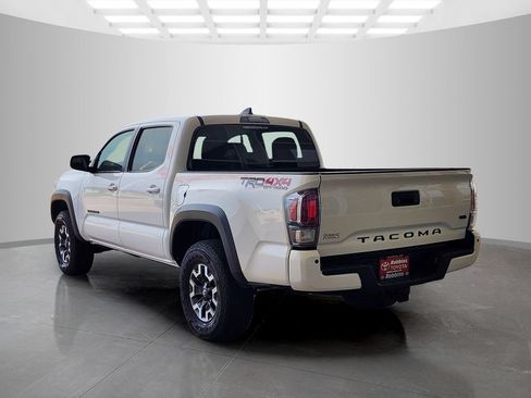 Used 2021 Toyota Tacoma TRD Off-Road w/ Technology Package AWD/4WD image 7