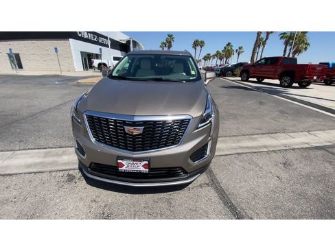 Used 2023 Cadillac XT5 Premium Luxury AWD/4WD image 3