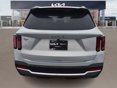 New 2026 Kia Sorento S w/ S Panoramic Sunroof Package FWD image 5