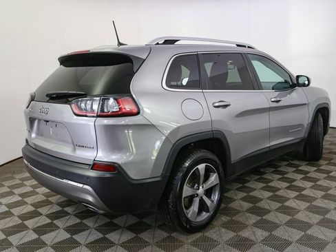 Used 2019 Jeep Cherokee Limited AWD/4WD image 14