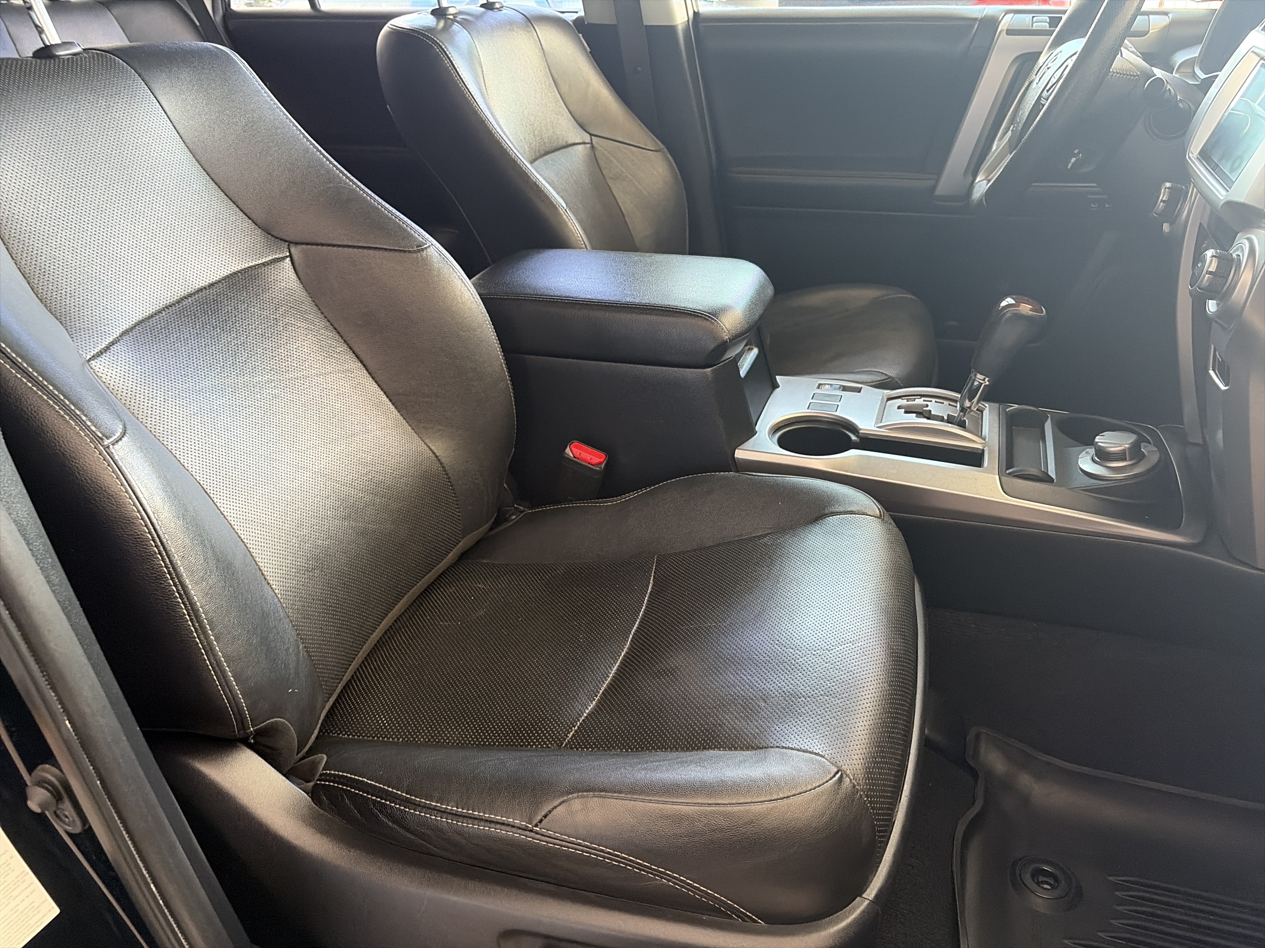 Used 2019 Toyota 4Runner Limited AWD/4WD image 16