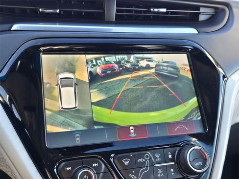 Used 2019 Chevrolet Bolt Premier w/ Infotainment Package image 30