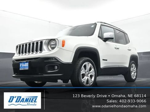Used 2018 Jeep Renegade Limited AWD/4WD image 9