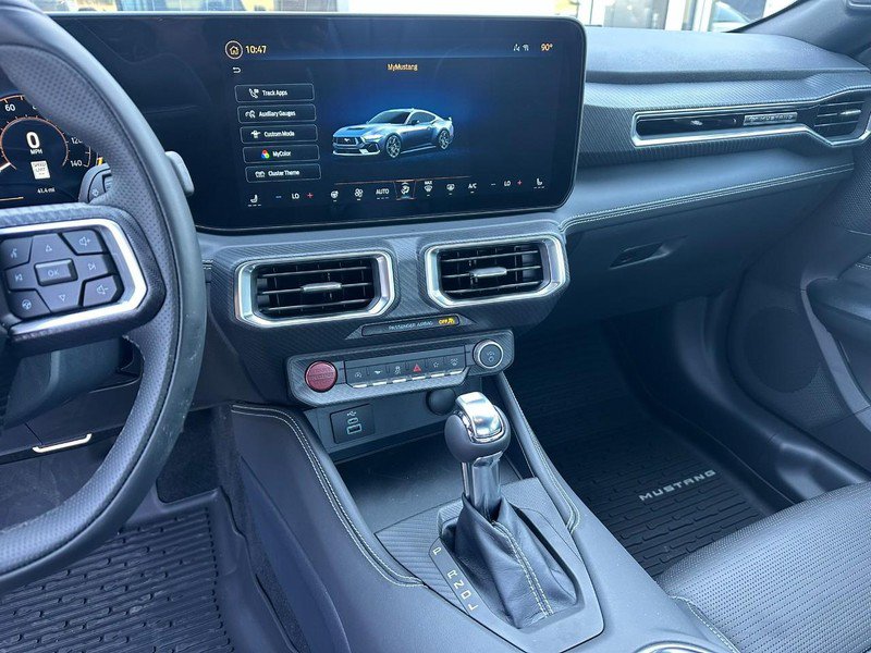 Used 2025 Ford Mustang Premium RWD image 9