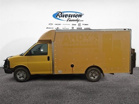 Used 2007 Chevrolet Express 3500 image 2