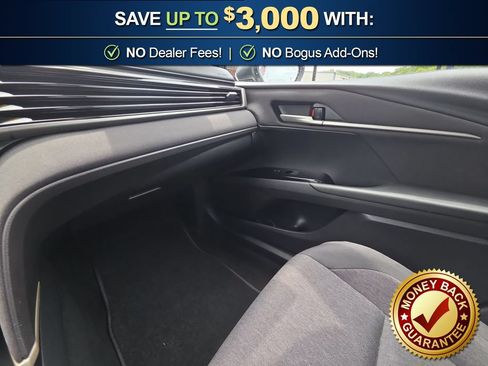 Used 2025 Toyota Camry LE FWD image 27