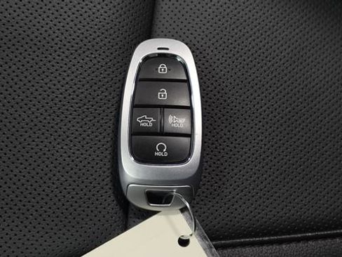 Used 2024 Hyundai Santa Cruz Limited AWD/4WD image 21