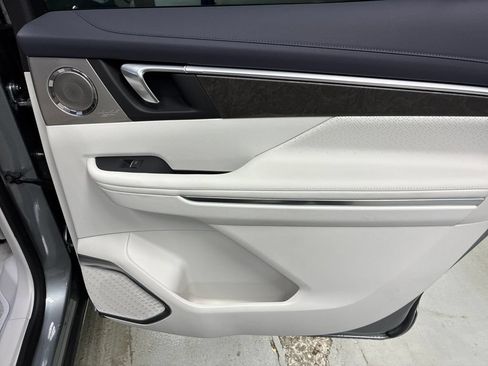 New 2027 Buick Enclave Avenir AWD/4WD image 11